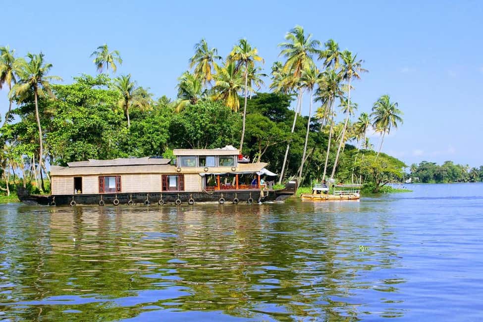 Aleppey Houseboat backwater Day Tour with Lunch and pickup - Boarding the private houseboat: comfort that changes the mood