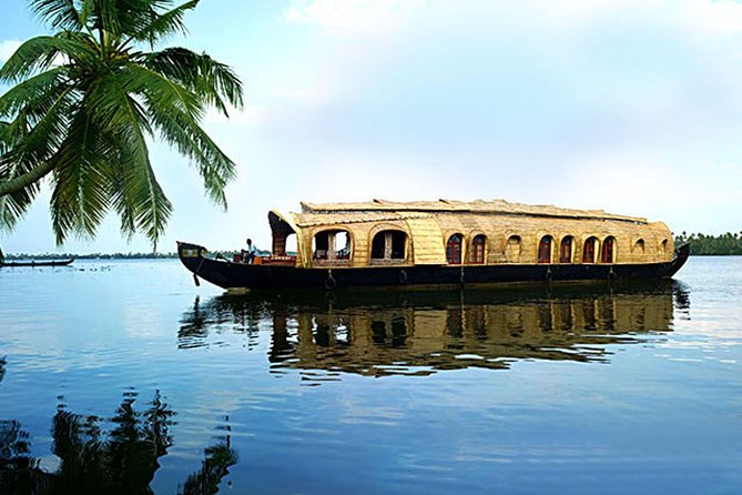 Backwaters Houseboat Cruise in Aleppey with Lunch from Cochin - Private Tour - The Houseboat Cruise on Alappuzha Waterways: Quiet Views, Real Slowness