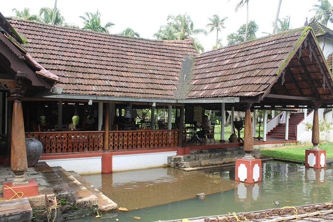 Best of Kerala - Your Fort Kochi day: palace, synagogue, nets, and a 1503 church