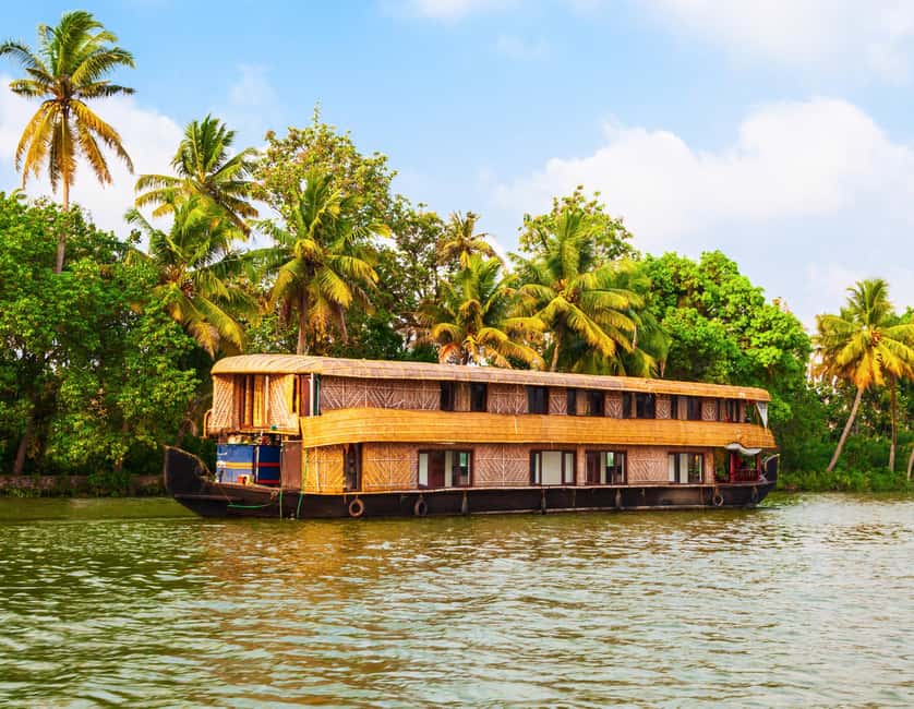 Cochin: 5-Day Kerala Tour with Munnar, Thekkady and Alleppey - FAQ
