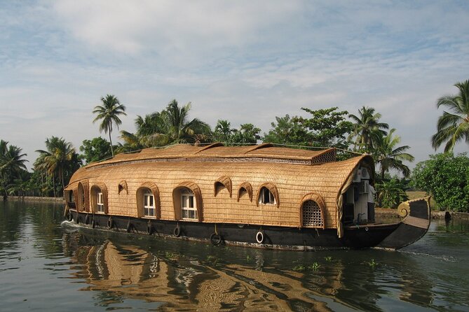 Cochin (Kochi) Shore Excursions from Cruise Terminal Ships Pier - Mattancherry and Jew Town: synagogue and palace area (watch for closures)