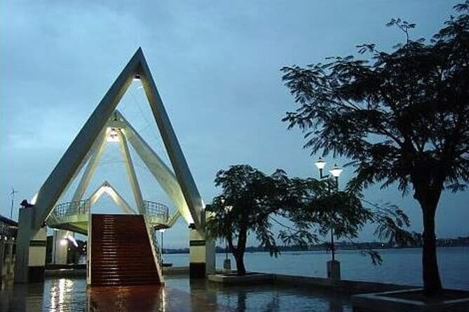 Fort Kochi Tour by Tuk Tuk for Cruise Passengers - Your guide: Zakki, Shakeer, and what a great driver changes