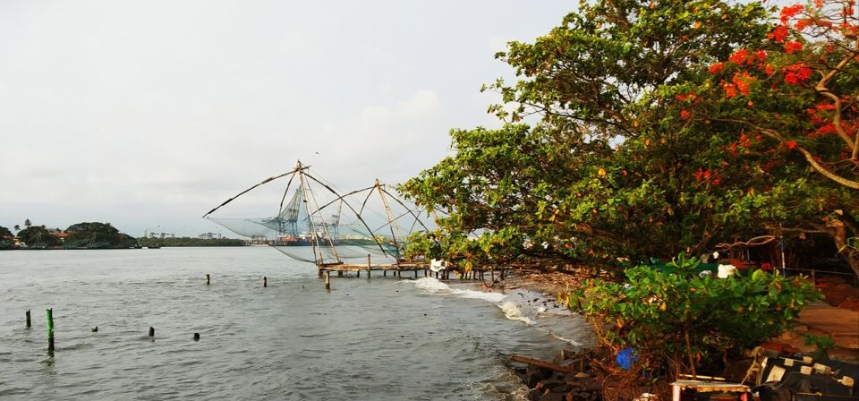 From Cochin: Fort Kochi and Mattancherry Sightseeing Tour - Chinese fishing nets: more than a photo stop