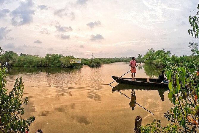 Full Day Canoe Cruise with Village Life and Local Food - The 6:00 am departure: timing that shapes the whole experience