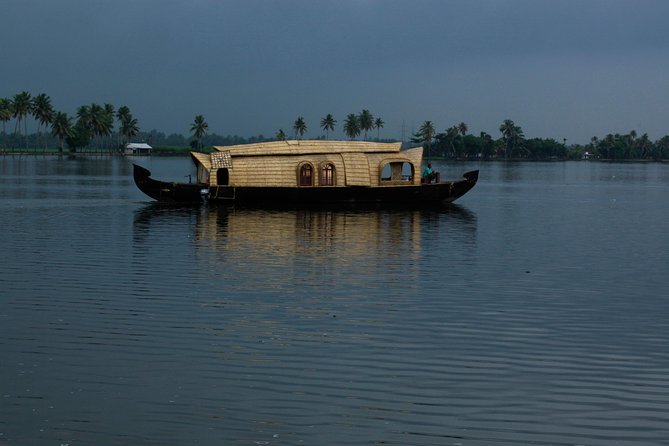 Glimpses of Kerala in 6 days Private Tour with Sanguine Holidays - Entering the Fort Kochi time capsule: Dutch Palace, Paradesi Synagogue, and St Francis