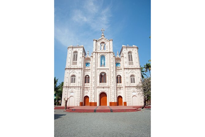Heritage & Cultural Walk of Kochi (2 Hours Guided Walking Tour) - Stop 2: Santa Cruz Cathedral Basilica (Fort Kochi)