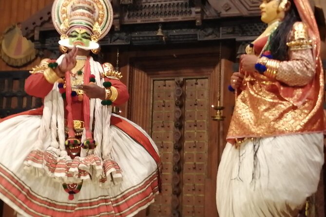 Kerala Beauty, Kochi with Alleppey Houseboat Cruise -03 Days Tour - Tickets and meals: what’s included vs what you might pay extra