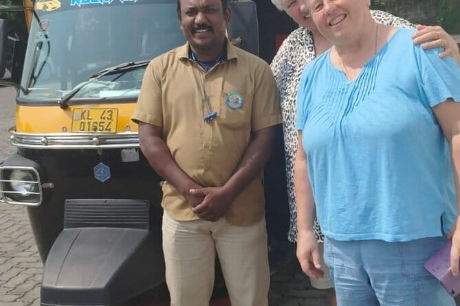 Kochi Exclusive Local Sightseeing Tuk-Tuk Tour - Dutch Cemetery, St. Francis Church, and Santa Cruz Basilica