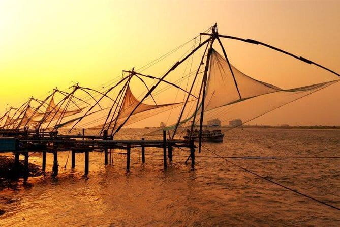 Kochi Exclusive Local Sightseeing Tuk-Tuk Tour - Bastion Bunglow: a sea-facing Dutch heritage structure