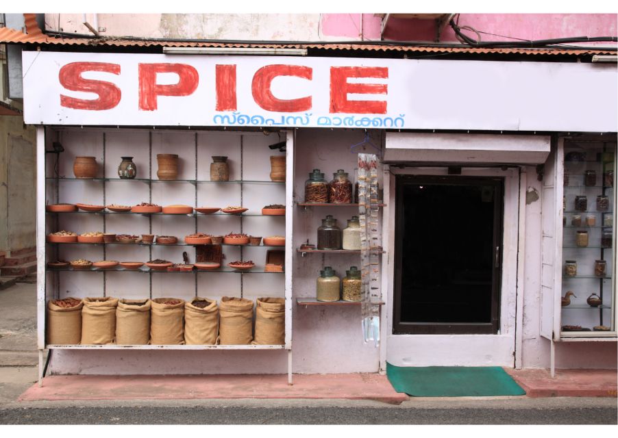 Kochi: Jewish Town Guided Walking Experience - Guide quality: where Satish and Ashkar Rahim come in
