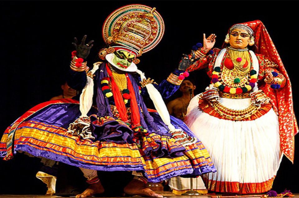 Kochi: Kathakali Evening Dance Show w/ Dinner & Transfer - Why Kathakali belongs in Kochi (and not just on paper)