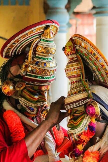 Kochi: Kathakali, Theyyam, and Kalaripayattu Evening Show - Who This Show Fits Best (and Who Might Want Another Option)