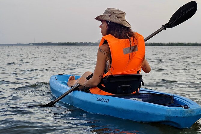 Kochi Kayaking Tour: Sunrise, Sunset & Floating Tea Break - Seeing Traditional Chinese Fishing Nets and Fishermen Up Close