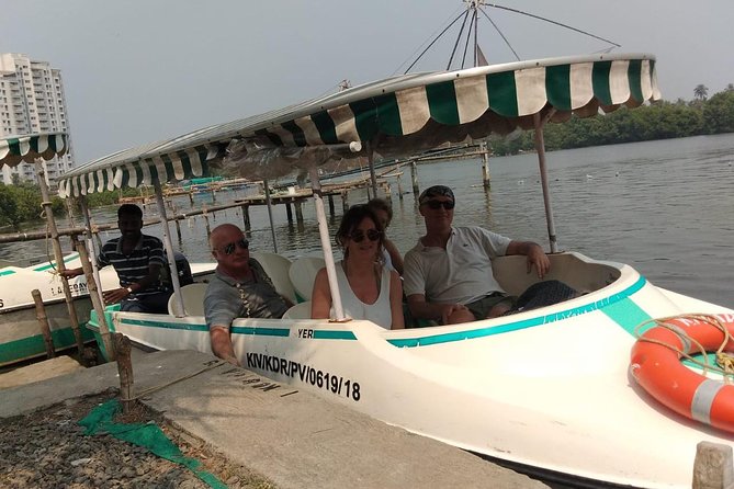 One hour Backwater Tour and tuk tuk tour in kochi with pickup - The 1724 landmark stop: a quick historical pause