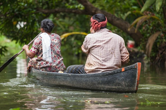 Private Overnight Alleppey Houseboat Cruise from Kochi - Meals included on board: afternoon tea, lunch, snacks, and bottled water