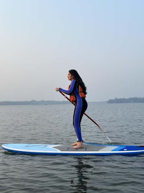 SUP in Kochi: Sunrise Stand-Up Paddleboarding Tour - The 2-hour session: what happens on the water